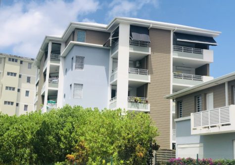 BEL APPARTEMENT T2 AU DERNIER ETAGE D’UNE RESIDENCE SENIORS