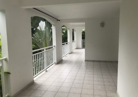BAS DE VILLA T3 A TARTANE